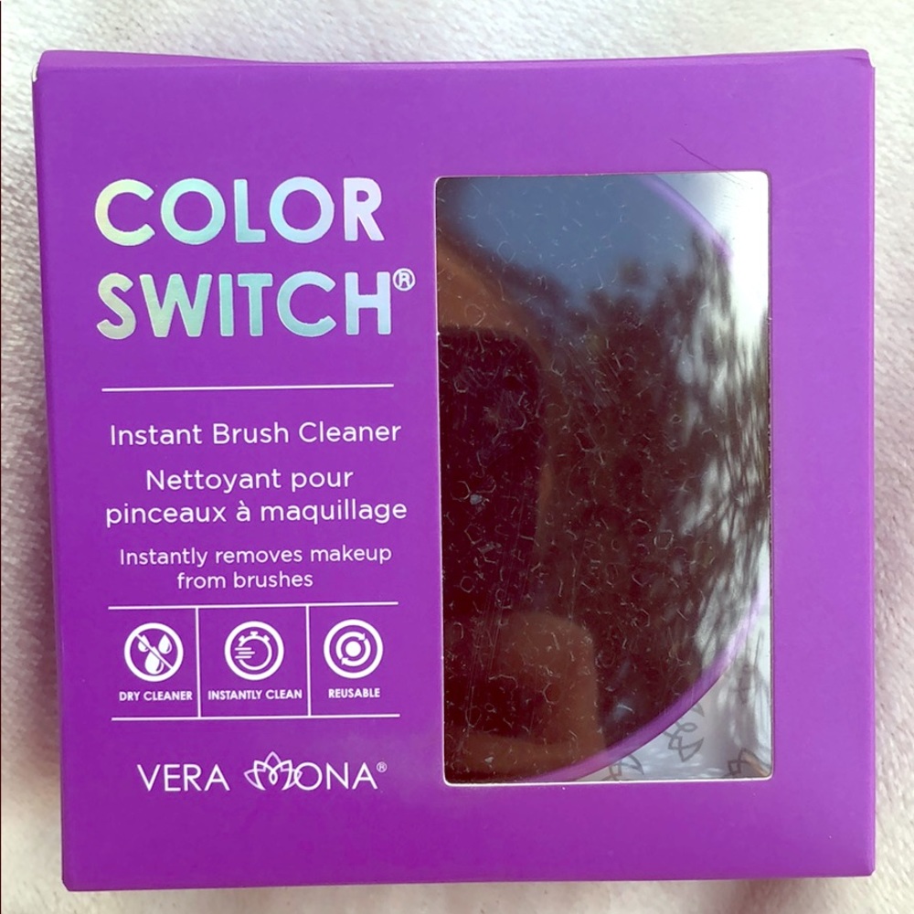 Color switch instant brush cleaner
